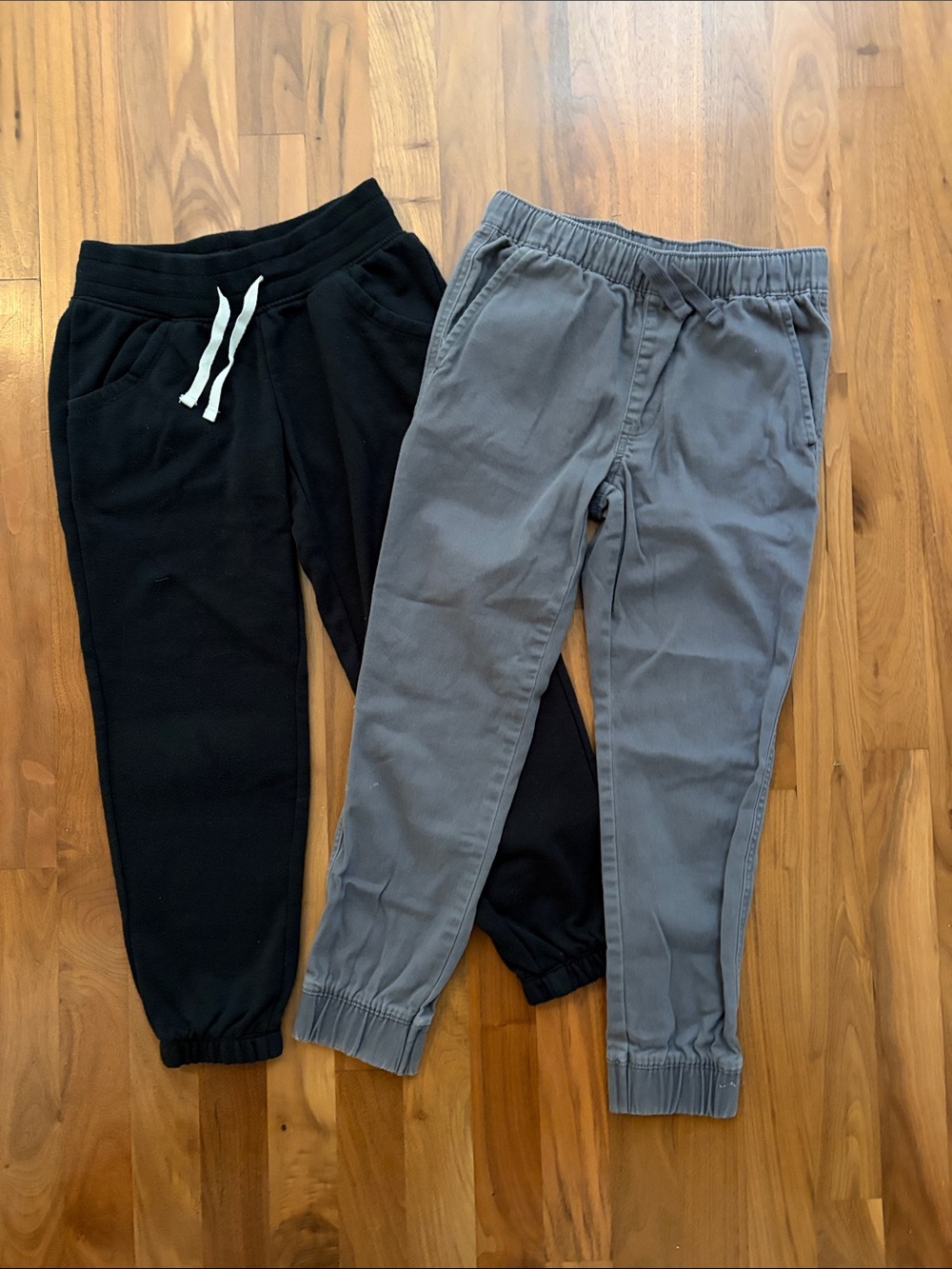 Set of 2 - Cat & Jack / Thereabouts Jogger Pants - Size 6/7 - EUC